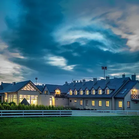 Hotel Sielanka Nad Pilica 4*